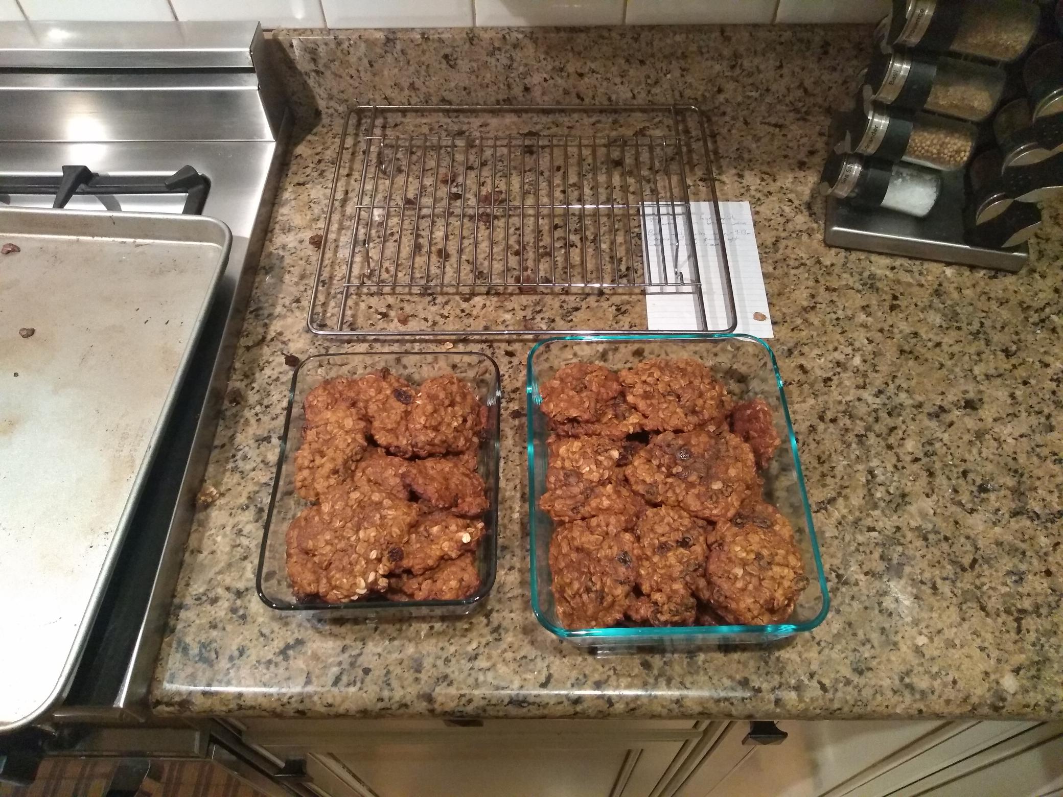 Two dishes full of delicious-looking cookies.